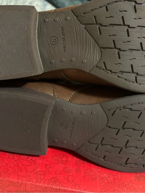 American Rag Brown Women’s Boots 9 Lace-Up Side-Zip Combat Boots NWT - Picture 3 of 6